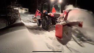 Clearing Snow from my driveway at night / TYM 474 Tractor / Pronovost Puma 72’’ Snowblower