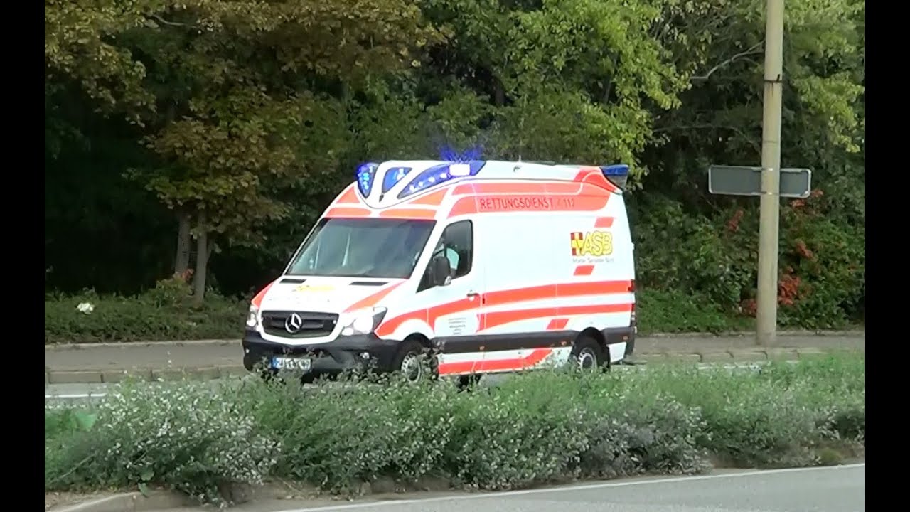 Saalekreis ASB RTW in Merseburg | Saalekreis ASB ambulance responding [GER | 19.9.2015]