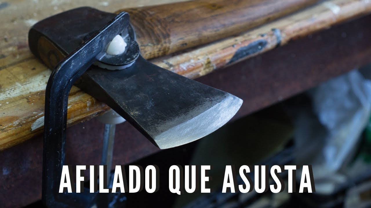 CÓMO AFILAR UN HACHA HASTA QUE AFEITE - YouTube