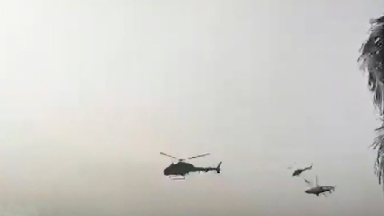 Два вертолета столкнулись друг с другом во время подготовки воздушного парада в Малайзии