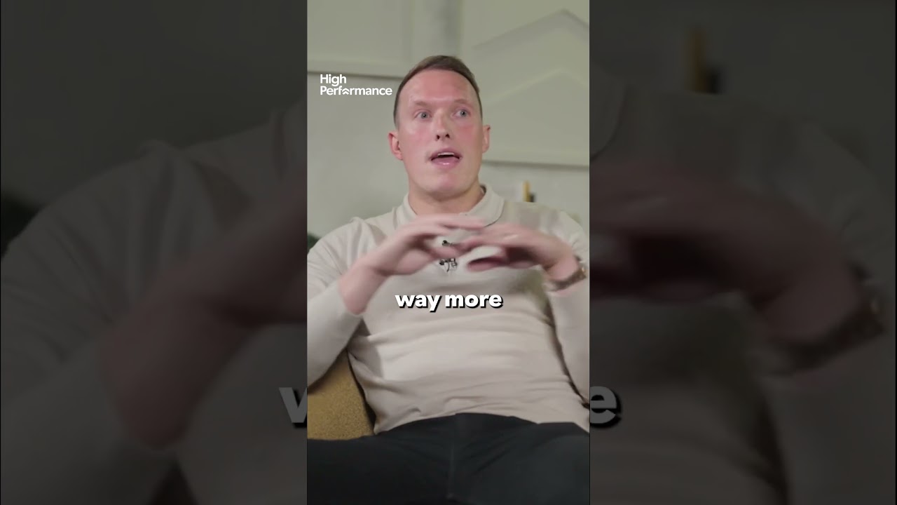 Моуринью ЗАСТАВИЛ Фила Джонса выпить 🍻 🤣