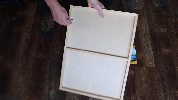 Professional Artist Sam Flegal unpacks DaVinci Bir...