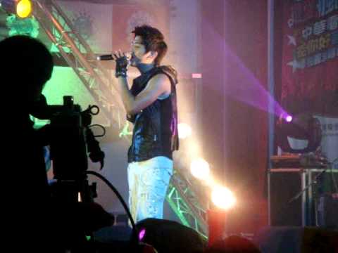 2011.10.6 Bii-到不了的幸福【南亞技術學院演唱會】