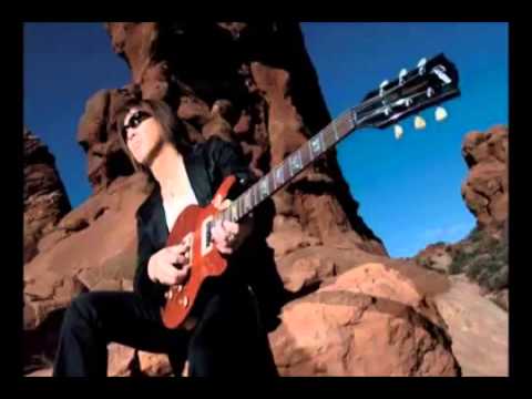 B'z 松本孝弘が「僕達の受けてきた日本の英語教育は間違ってたな！」アメリカで語学留学をオススメ！