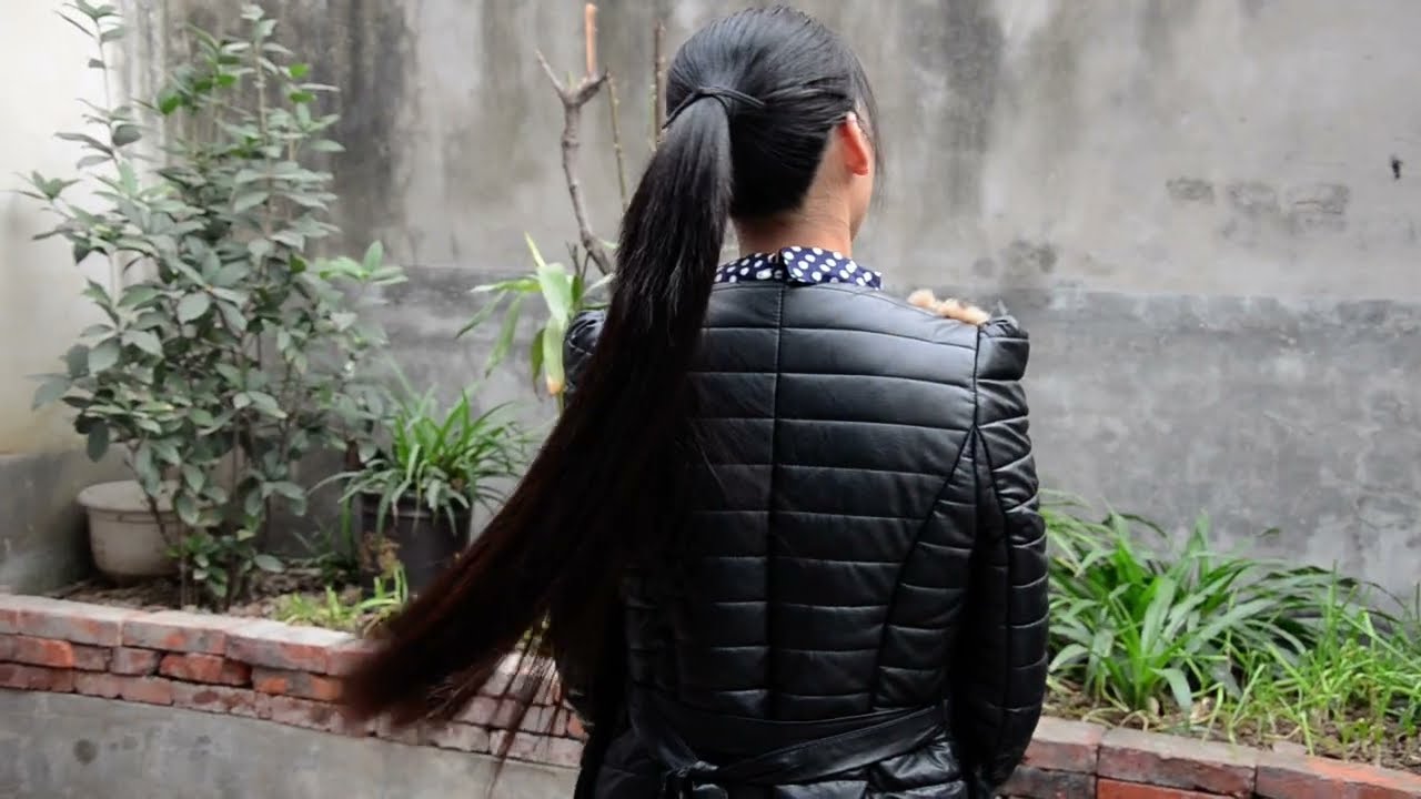 Very long hair cut 1242