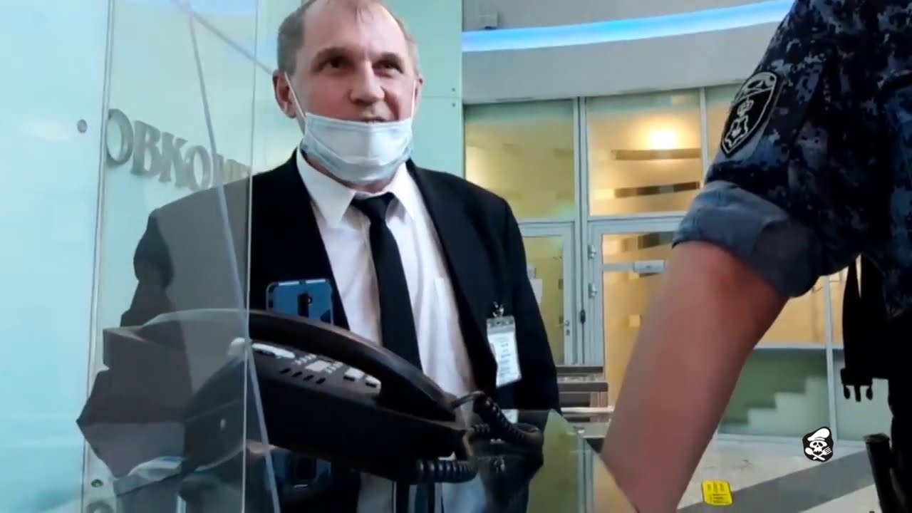 СОВКОМБАНК. БЕЗДАРИ ВЫЗВАЛИ РОСГВАРДИЮ, МНОГОКРАТНО НАРУШИВ ПРАВА КЛИЕНТА!!!