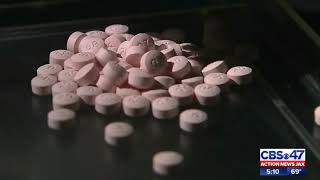 Florida suing CVS, Walgreens over opioid abuse