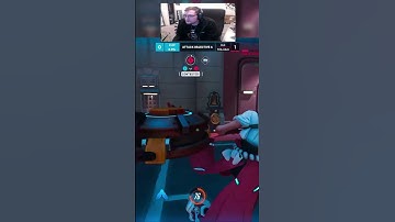 Enemy Junkrat Helps Me Flank