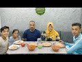 عملنا مقلب استفزاز في الشبح وكان هيقوم يضربنا واحنا قاعدين بناكل 
