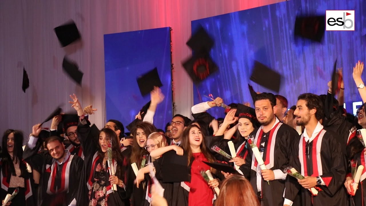 Cérémonie de remise des diplômes - 1ère RDD d'ESB