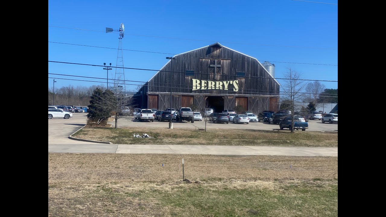 Berry’s in Florence, Mississippi! Wow! YouTube