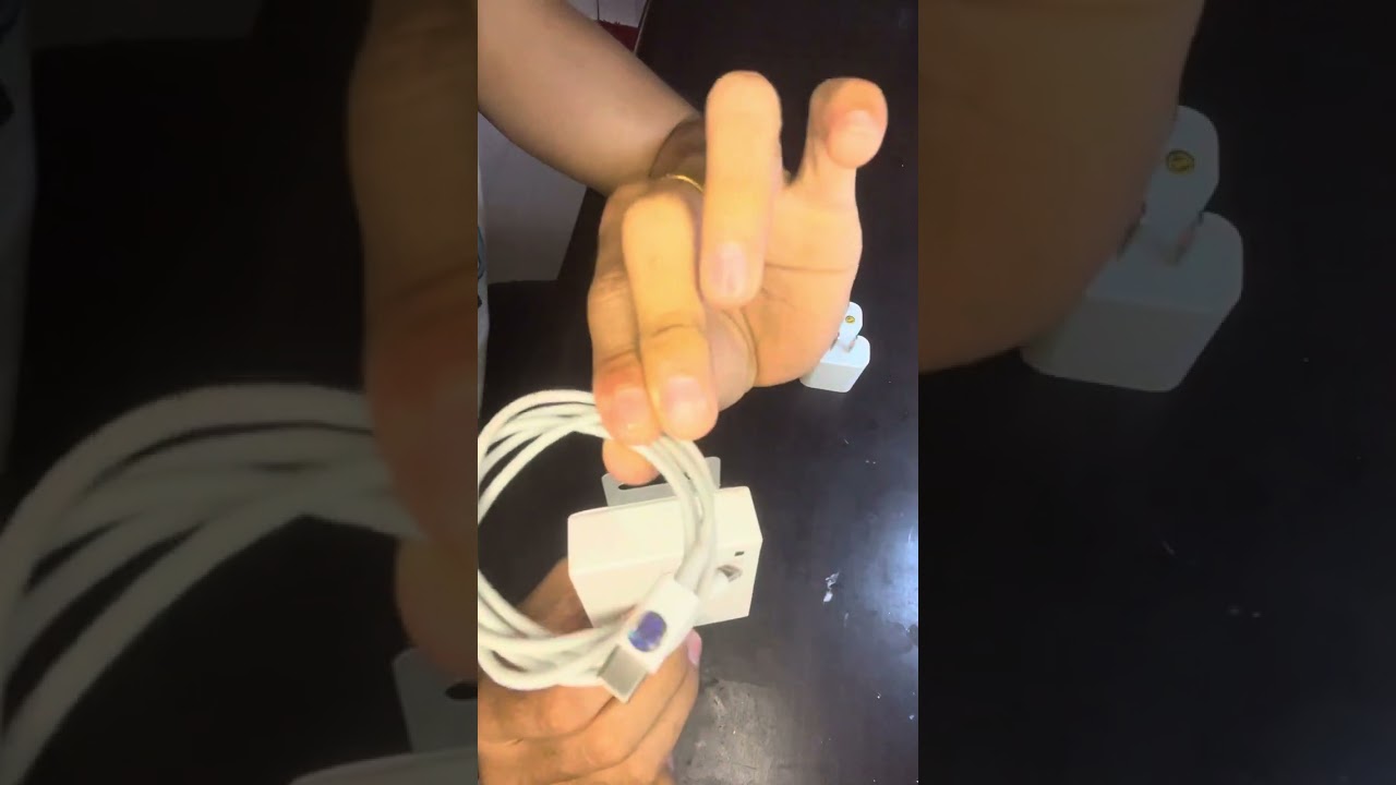 របៀបមេីលឆ្នាំងសាកនឹងខ្សែរសាក Iphone original and fake 😈