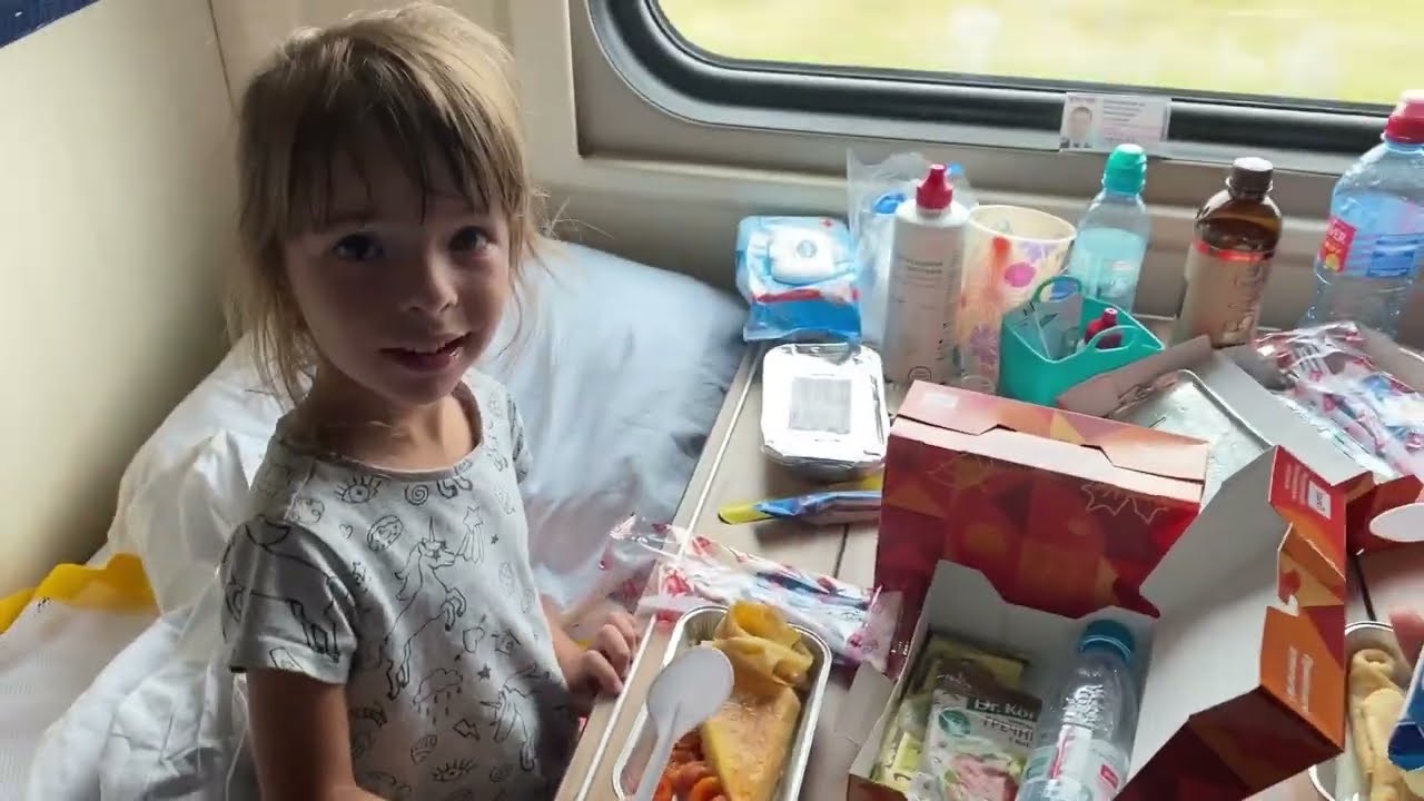 Сколько мы потратили за месяц в СОЧИ, в какой квартире жили / Едем на фирменном поезде, чем кормили