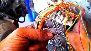 The meaning of the electrical cable colors of a Suzuki motorbike