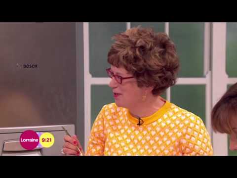 Lorraine Bowen Criticises Nadia's Crumble | Lorraine