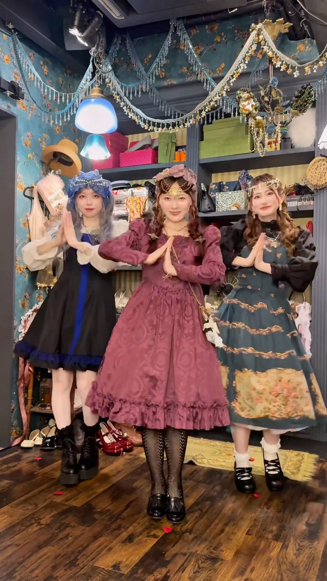 【新品】くる実コラボ クラロリ グレイスフル キャノティエ 黒　白　2つセット クラロリくる実 - YouTube