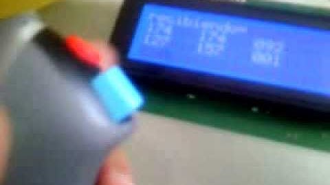 Nunchuck, pic16f876 y LCD