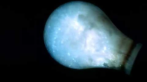 Slow Motion  Camera flash bulb shot at 1052 FPS