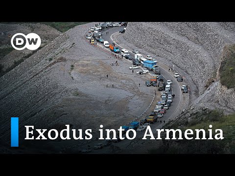 Thousands flee nagorno-karabakh as fears of ethnic cleansing are growing | dw news