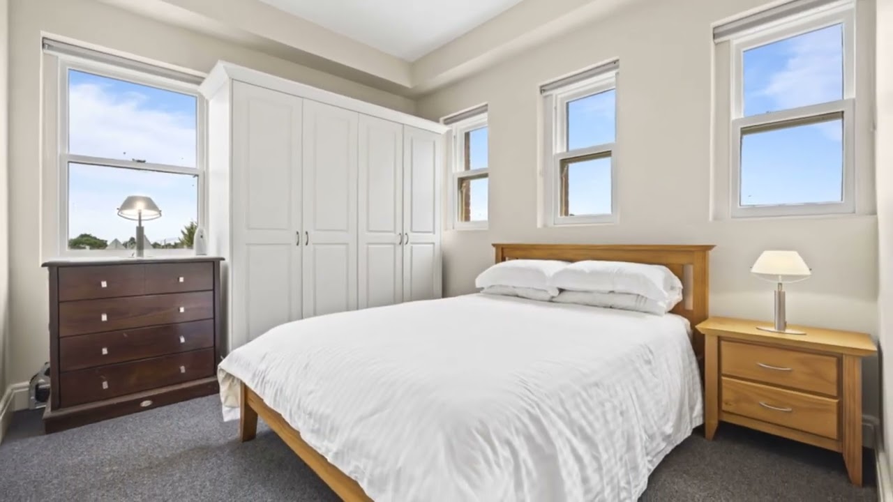 20A/300 Gillies Street North, WENDOUREE, Victoria