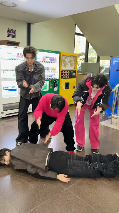 PYTHON with #KickFlip #Kyehoon #Minje #GOT7 #갓세븐 #JAYB #YOUNGJAE #PYTHON #GOT7_PYTHON