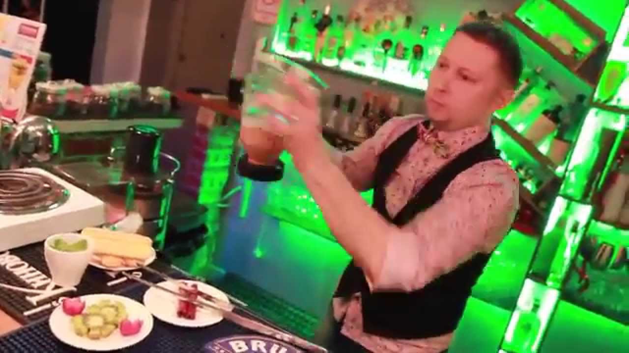 Фламбе шоу Barshow place