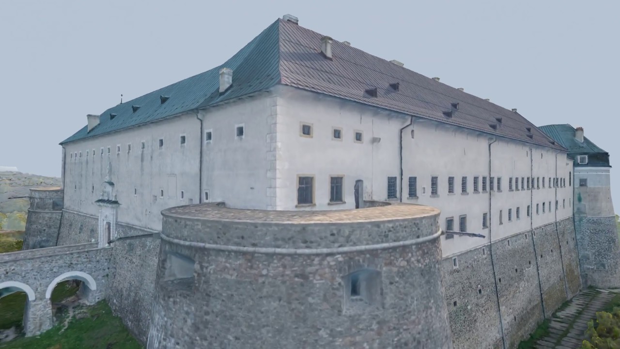 Hrad Červený Kameň