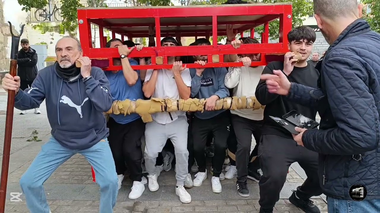 Ensayo paso de la cuadrilla de cristo de la obediencia Cádiz 2025