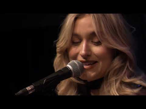 Harper Grace - underneath the harvest moon | 98.7 The Bull | PNC Live Studio Session