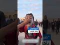 طفل يأكل التراب ويتحدث بقهر بسبب حرب التجويع وحصار قطاع غزة المستمر