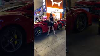 法拉利F8严选副驾驶 一个负责好看，一个负责好开#法拉利  #小酷哥