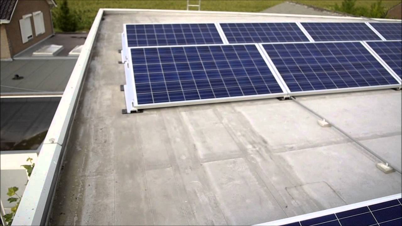 65 Zonnepanelen op een zacht PVC dak  YouTube