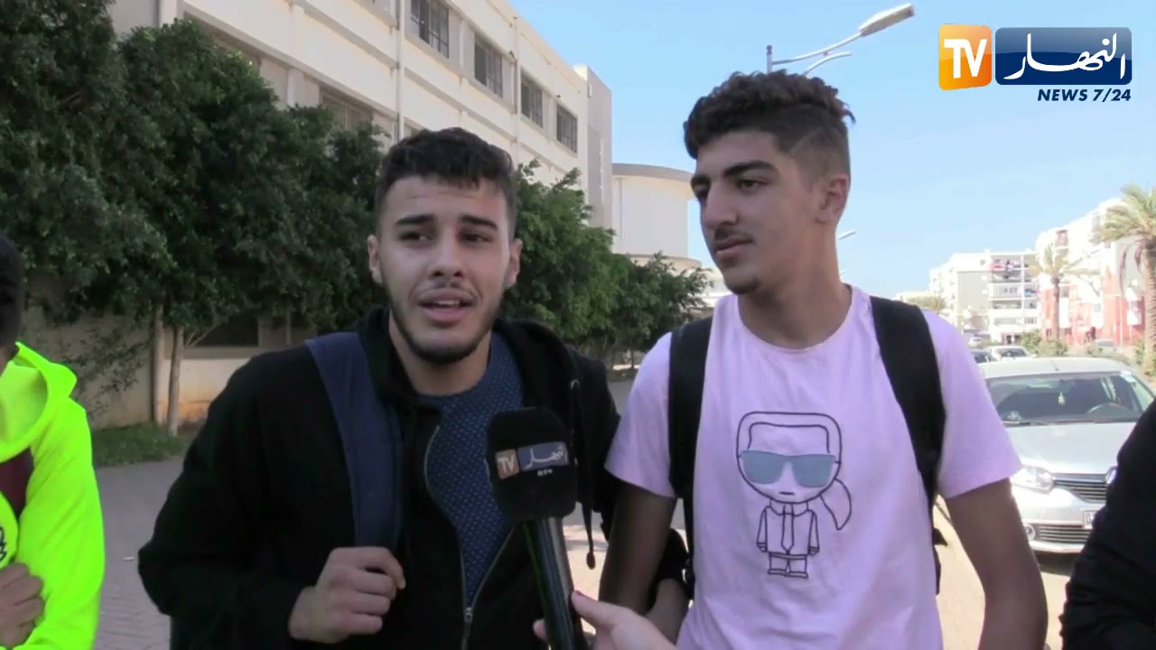 أساتذة يباشرون السنة الدراسية بالعزف على وتر الإضرابات ..