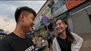 ครั้งแรกที่สาวป๊อบพาเดินตลาดแล้วซื้อของไปทำอาหาร￼| Walk to the market in Pakse, buy things to cook.