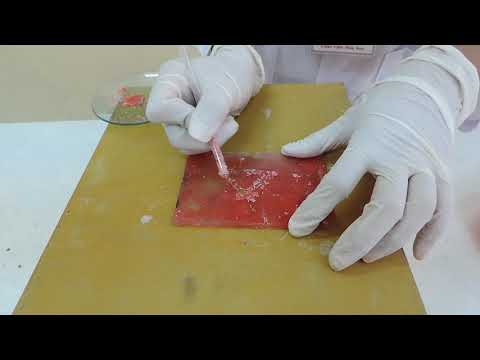Video: Axit nào được sử dụng để khắc thủy tinh?