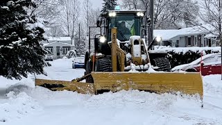 Snow Removal CAT 950m with Wing Plowing Snow #snow