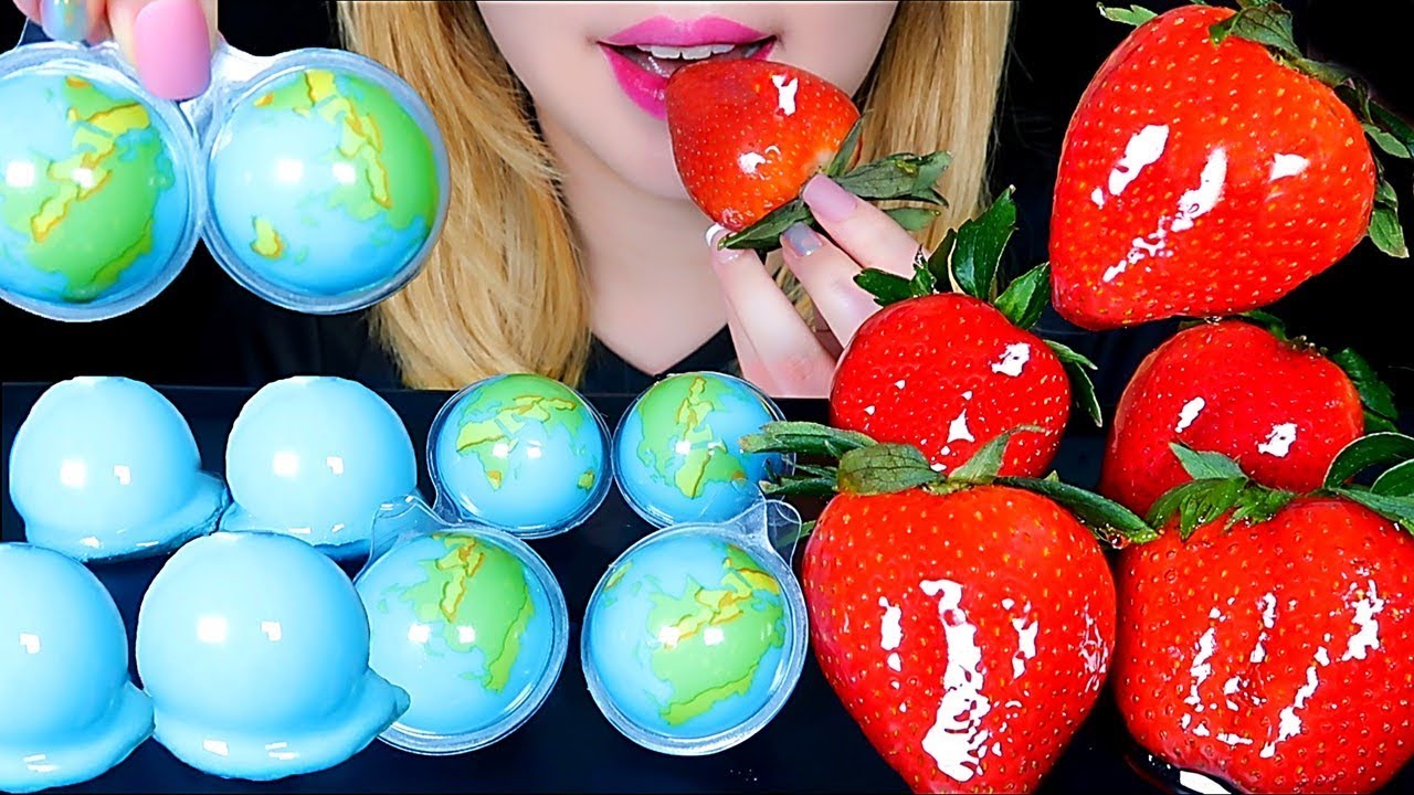ASMR CANDIED FRUIT PLANET GUMMY 🌎, CANDIED PLANET GUMMY, STRAWBERRY TANGHULU Mukbang Eating sounds