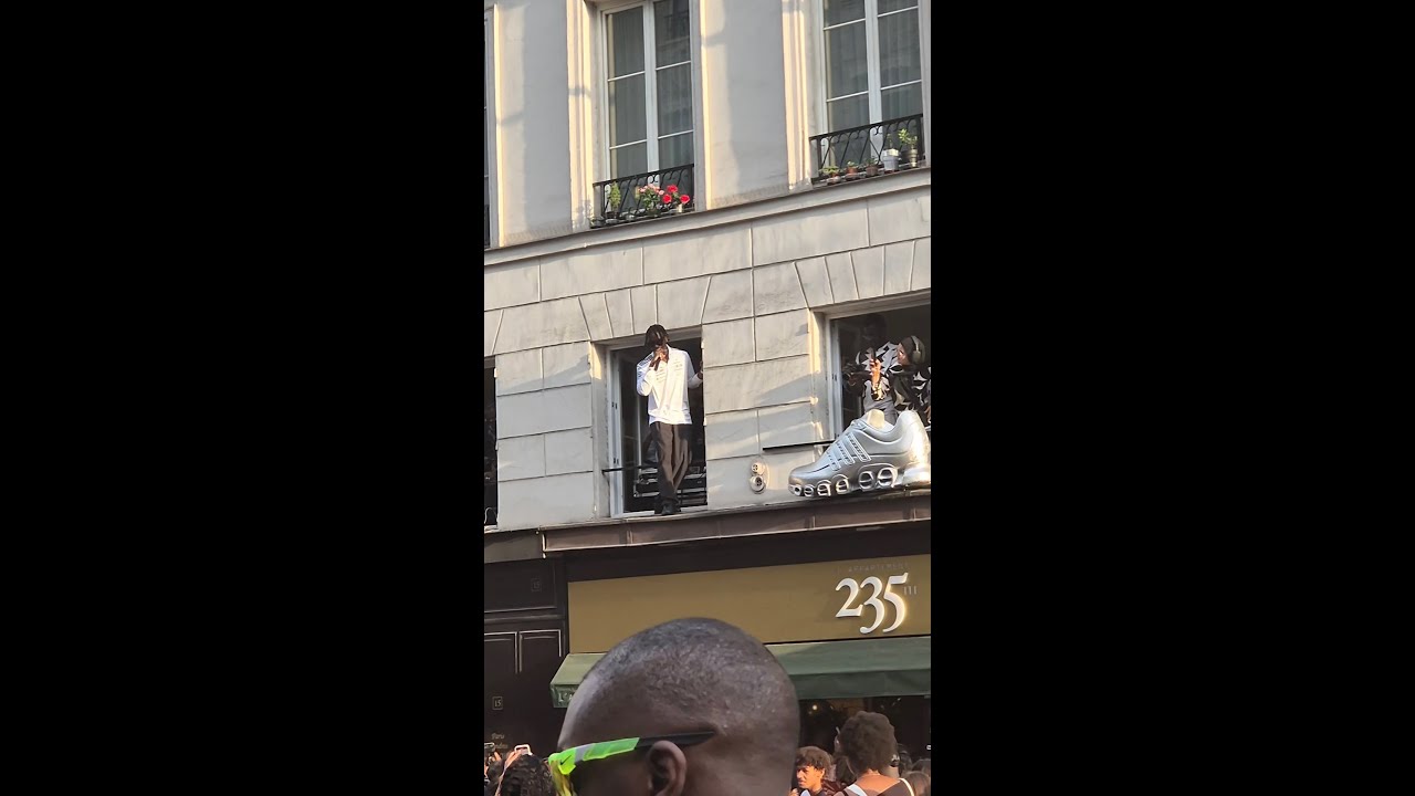 Prototype performe PONA NINI à la Fête de la musique 2025