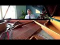 “Love Story” — Juan Velázquez and his romantic piano 🎹🎼🎶