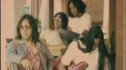 Naif - Benci Untuk Mencinta (Official Lyric Video)  - Durasi: 4:03. 