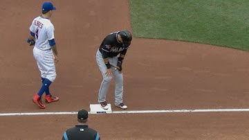 MIA@NYM: Prado exits the game with a hamstring injury