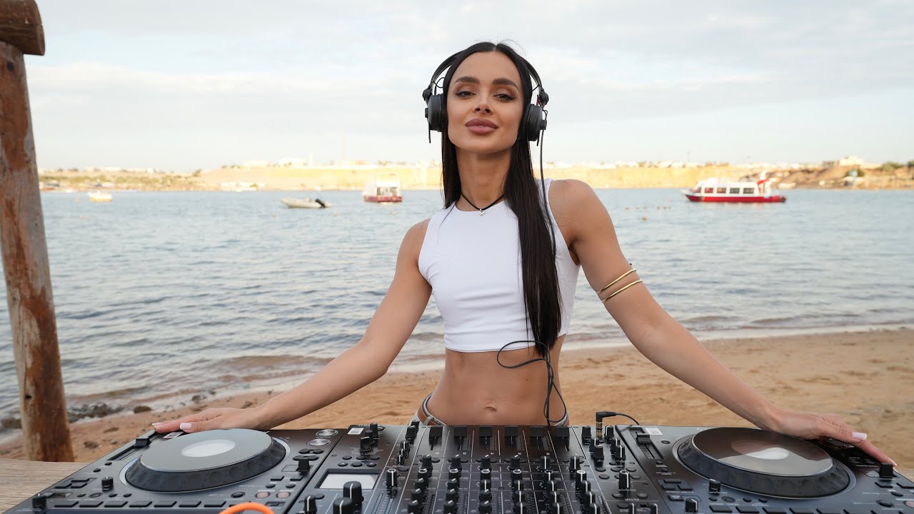 Korolova @ Sharm El Sheikh(Egypt) [Melodic Techno & Progressive House Mix]