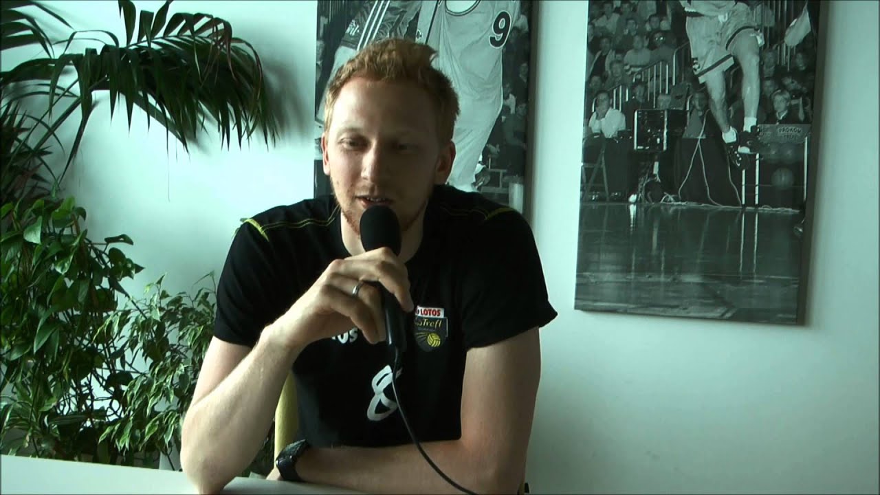 Kuba Jarosz odpowiada na pytania kibiców - YouTube