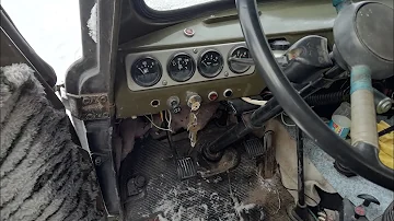 Уаз 3303. Запуск головастика. Меняю масло в движке.#уаз3303#масло#давление