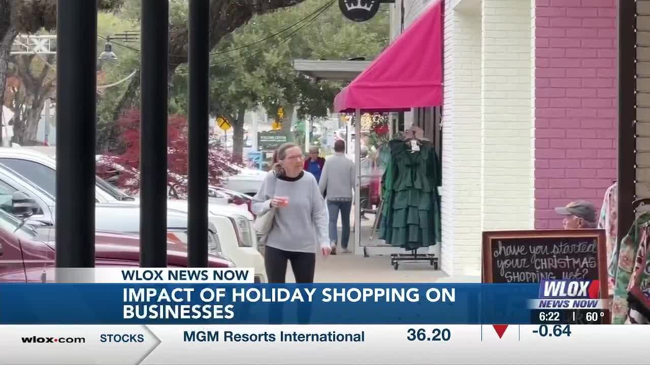 Coast shoppers race clock for last-minute Christmas gifts