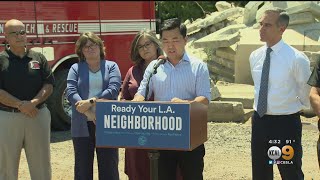 Mayor Garcetti Holds Eart uake Preparedness Press Conference