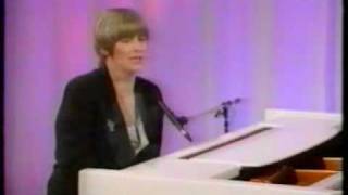 Victoria Wood -  Real Life chords