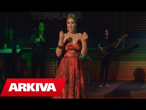 Denisa Gjezo - Po Martojme Vajzen E Vetme (Official Video HD)