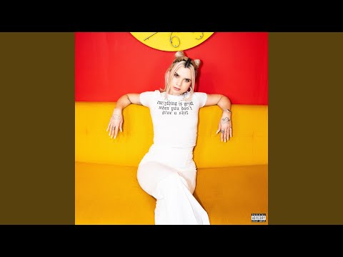 Circus adlı videoyu YouTube'da izle Circus adlı videoyu YouTube'da izle