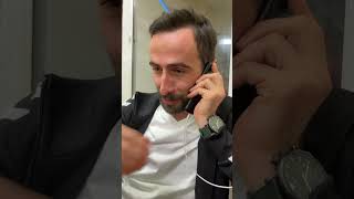 Erkekler İki̇ye Ayrilir Karisi Aramadan Öncesi̇ Ve Sonrasi